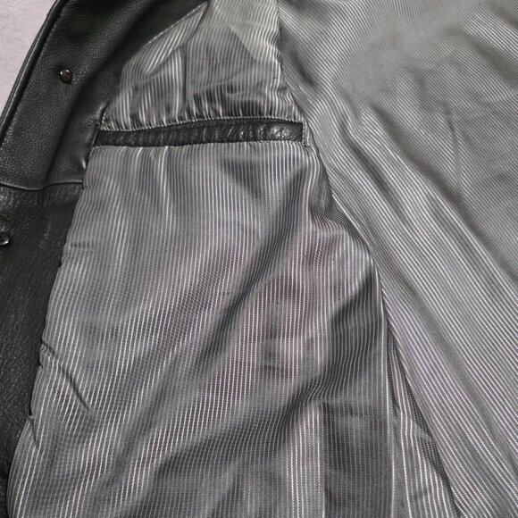 Roundtree And Yorke Men's Leather Jacket - Picture 7 of 9